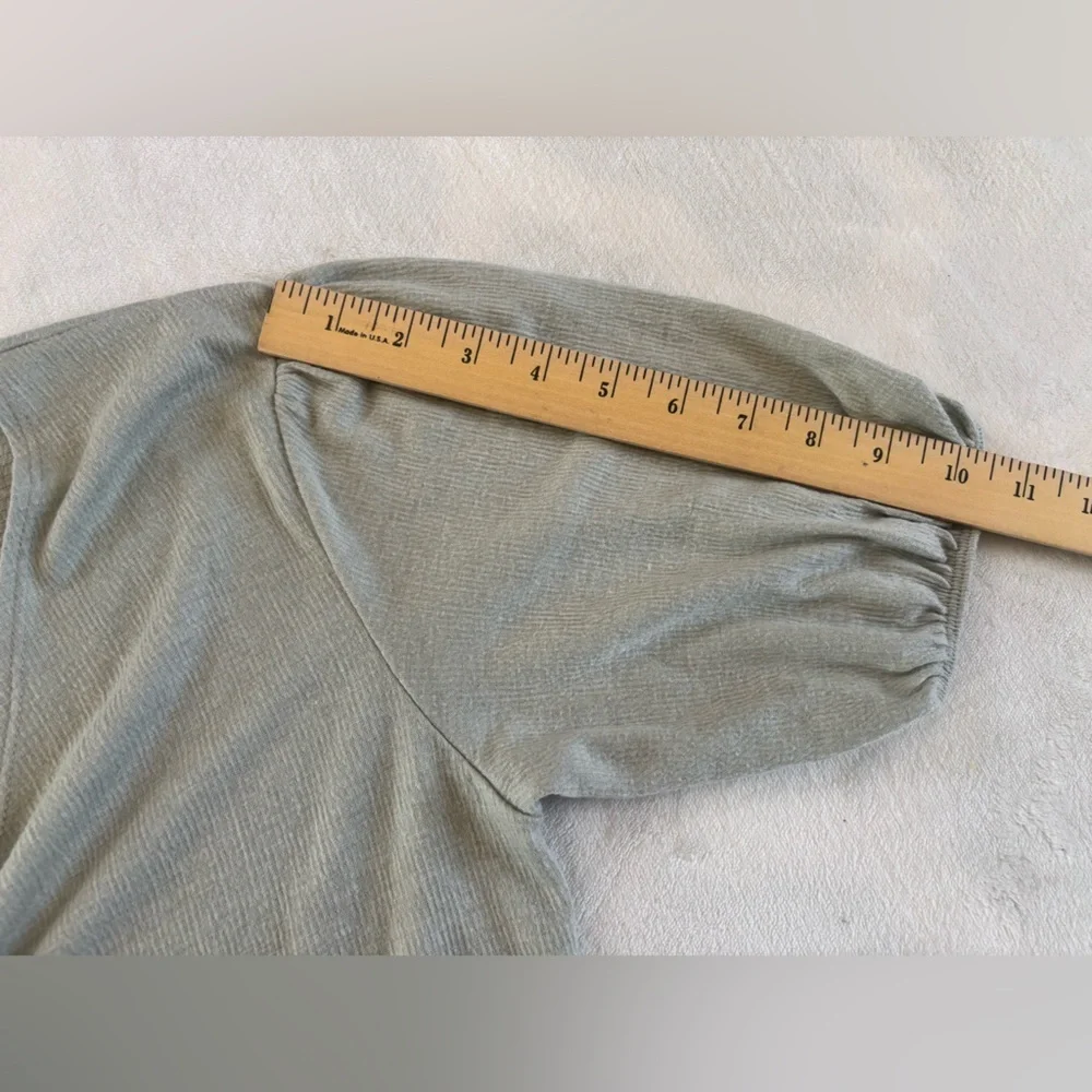 Abercrombie & Fitch Smocked Waist Tie-Front Puff Sleeve Top - Grey Size M